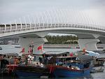 Мост скилет, соединяющий 5 отелей  ПАРУСОВ